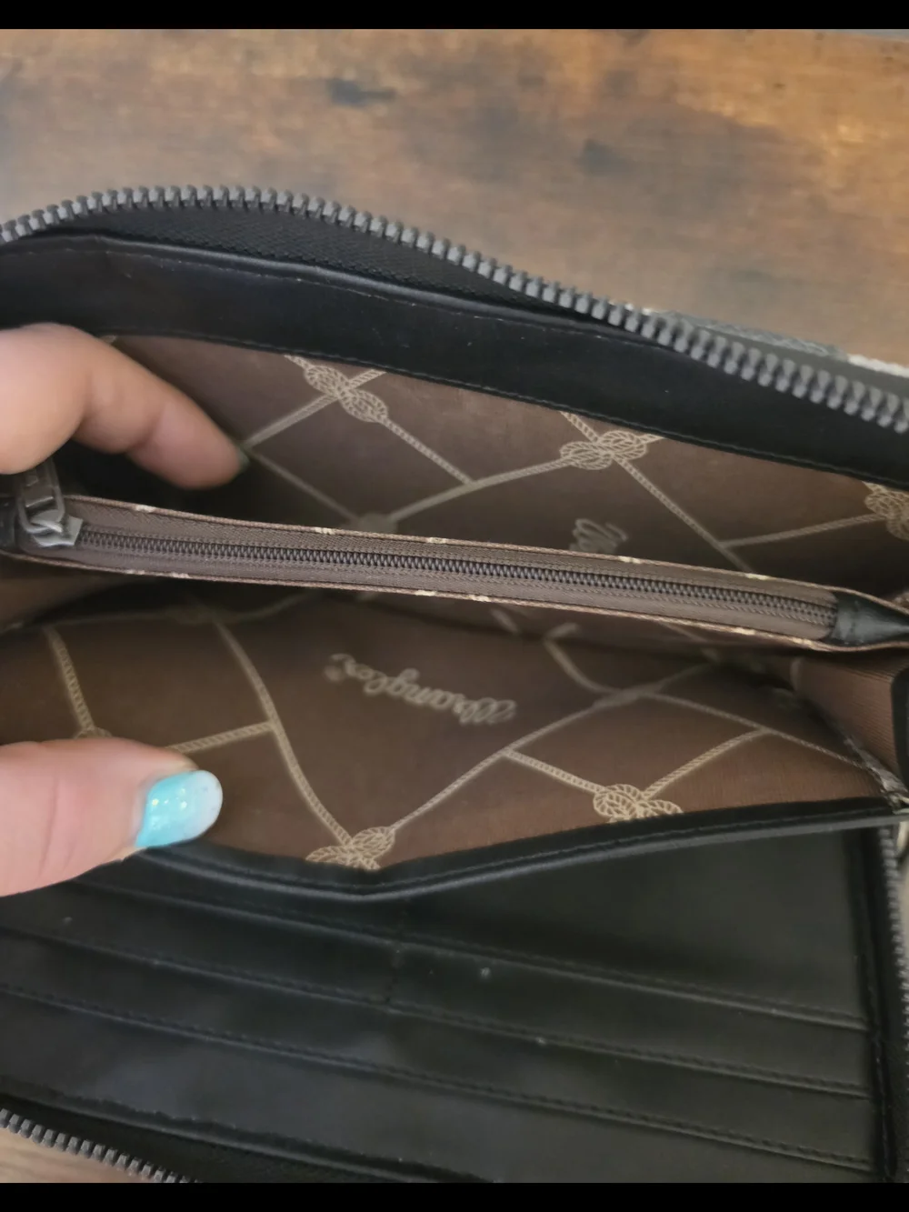 Wrangler Black & Cream Southwestern Tote Set - Picture 13 of 13
